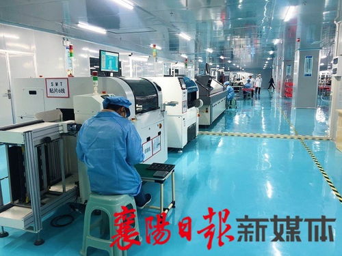 東津智造 黑科技產品引領智能語言翻譯機器人新未來