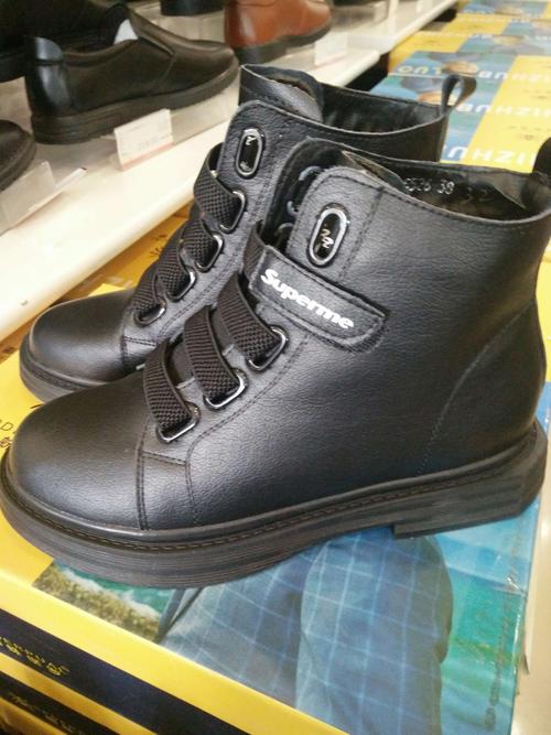 老城服飾早市晚市火爆開啟，頂級品質(zhì)服裝限時秒殺